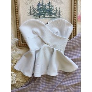 TOBI Pearl Sweetheart Peplum Ivory Top Town & Country Fancy Sz S